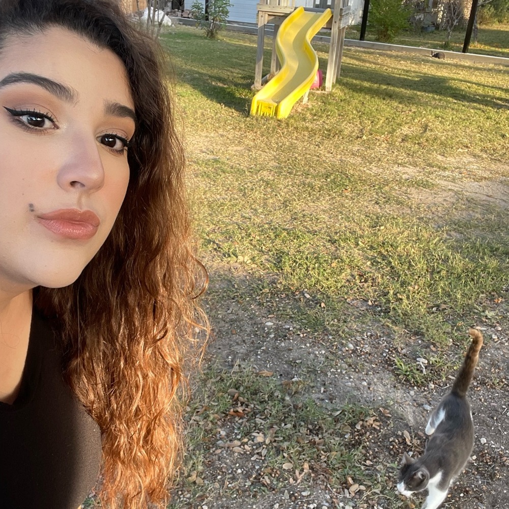 Meet your Posher, Regina Ann